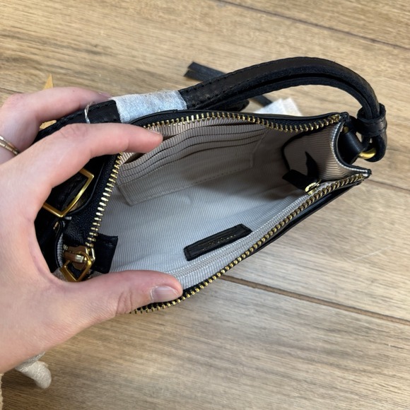 Margot Aiden Wallet On The String Black Leather Crossbody Phone Card Holder - Picture 8 of 10